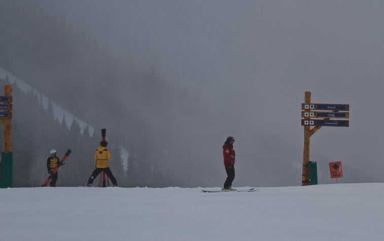 20161214_Redtail_Trail Sign_Employees_JonResnick.jpg