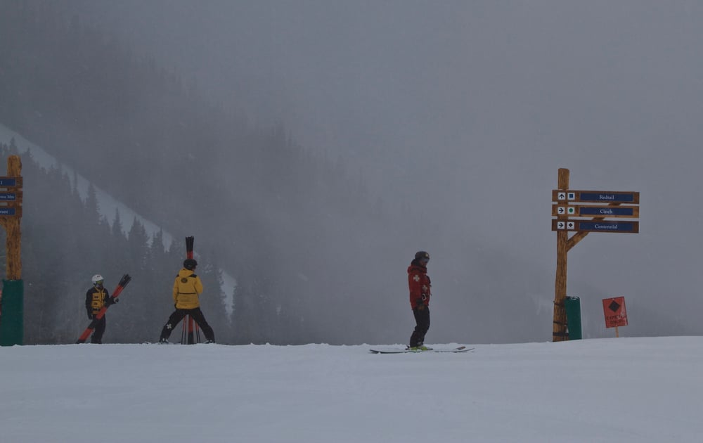 20161214_Redtail_Trail Sign_Employees_JonResnick.jpg