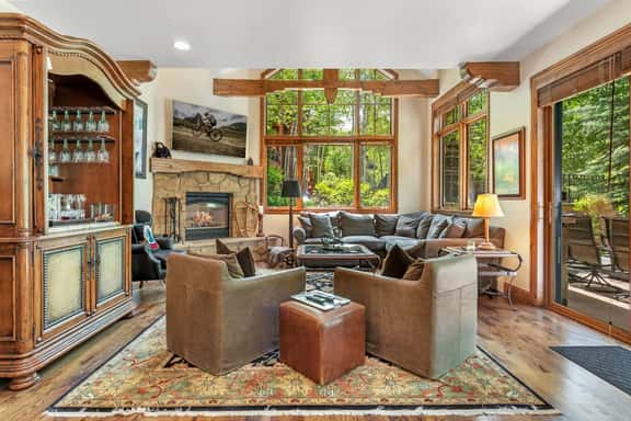 Arrowhead Village Townhomes F1 (319293) - Image 1