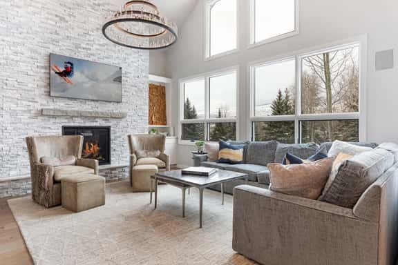 Hillside Court Chalet East (585374) - Image 1