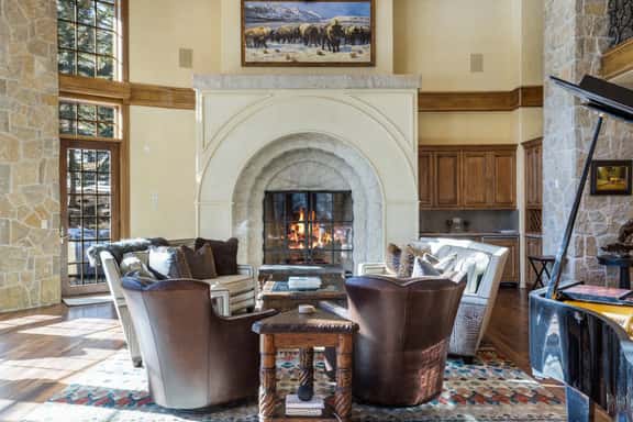 North Starr Chateau (934762) - Image 1
